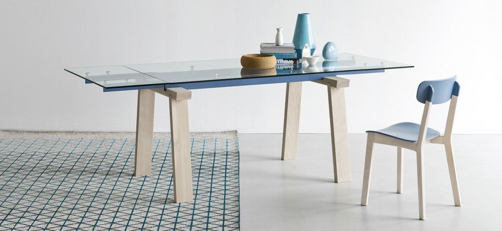Levante Dining Table